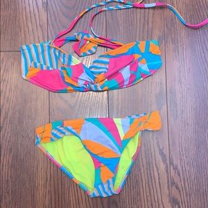 Multi color bandeau bikini